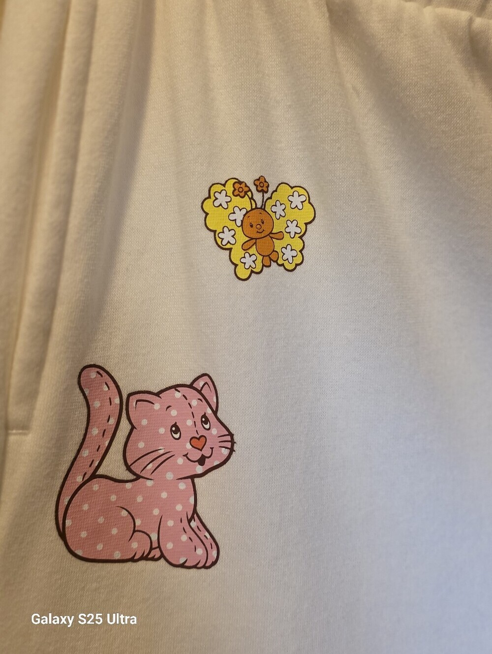 Strawberry Shortcake Graphic Jogger Sweatpants - Winter White - Size L - Picture 9 of 10